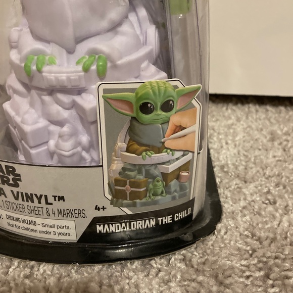 Star Wars the Mandalorian the child designs vinyl - Picture 2 of 12
